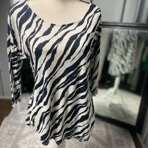 Tahari Zebra Stripe Long Sleeve Top
